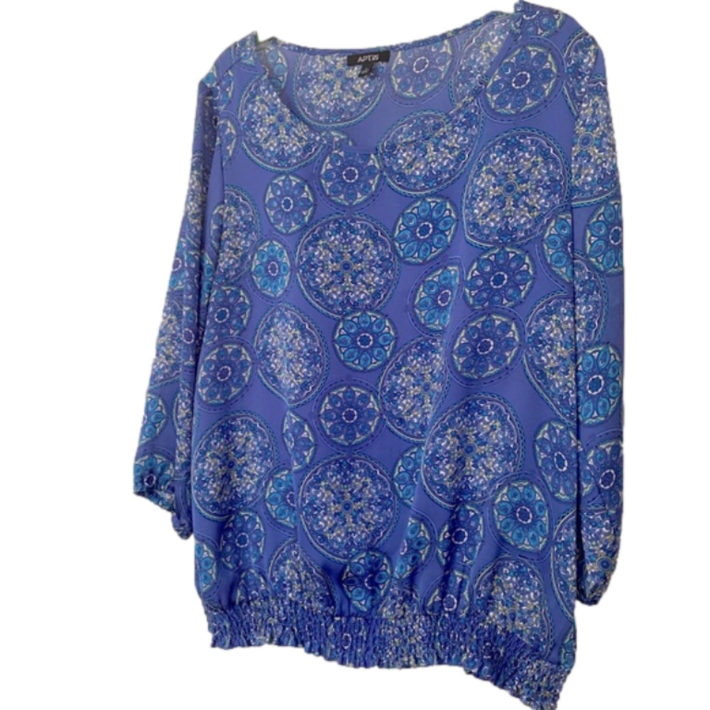 Periwinkle Blue Smocked Top 3/4 Sleeve Mandala Design Large Travelers Vacation